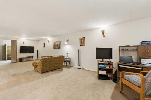 604 Foritana Road Se, Calgary, AB - Indoor