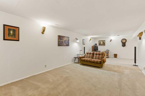 604 Foritana Road Se, Calgary, AB - Indoor