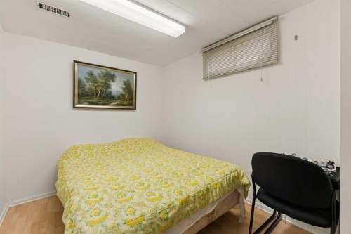 604 Foritana Road Se, Calgary, AB - Indoor Photo Showing Bedroom