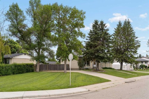 604 Foritana Road Se, Calgary, AB - Outdoor