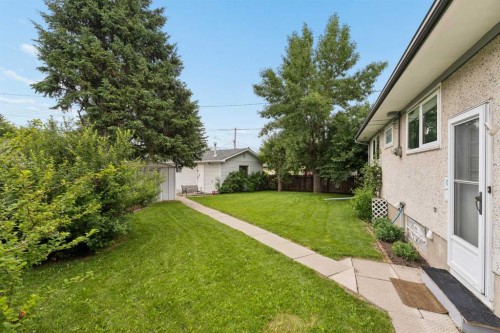 604 Foritana Road Se, Calgary, AB - Outdoor
