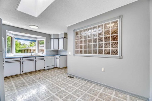 808 Canterbury Drive Sw, Calgary, AB 