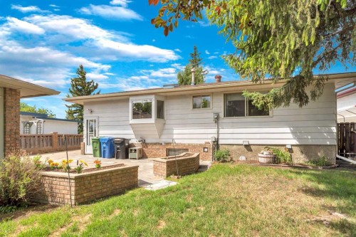 808 Canterbury Drive Sw, Calgary, AB 