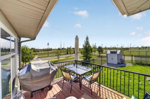 6 Springfield Boulevard, Sylvan Lake, AB 