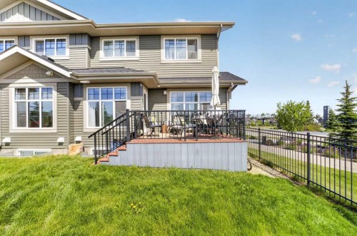 6 Springfield Boulevard, Sylvan Lake, AB 