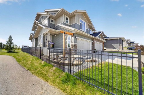 6 Springfield Boulevard, Sylvan Lake, AB 