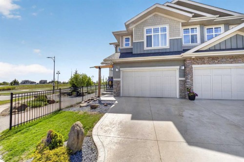 6 Springfield Boulevard, Sylvan Lake, AB 