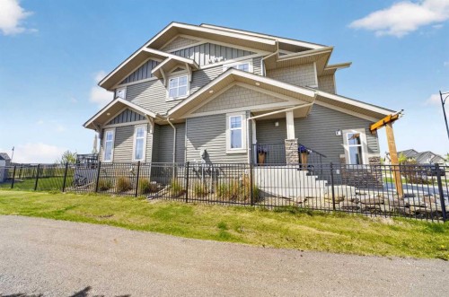 6 Springfield Boulevard, Sylvan Lake, AB 