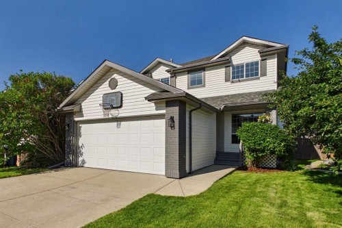70 Coventry Crescent Ne, Calgary, AB - Outdoor