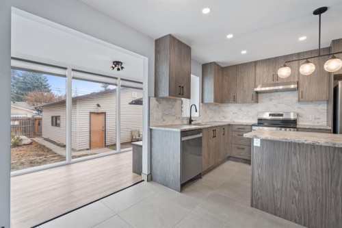 9408 5 Street Se, Calgary, AB - Indoor Photo Showing Kitchen With Upgraded Kitchen