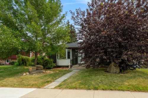 9408 5 Street Se, Calgary, AB - Outdoor