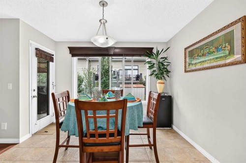 53 Everhollow Park Sw, Calgary, AB - Indoor Photo Showing Dining Room
