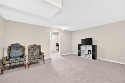 53 Everhollow Park Sw, Calgary, AB - Indoor