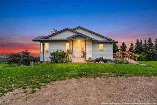 32442 Range Road 40  Rural Mountain View County, AB T4H 4C3