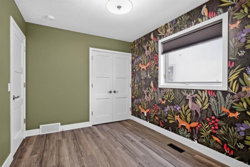 107 Edgevalley Close Nw, Calgary, AB - Indoor Photo Showing Bathroom