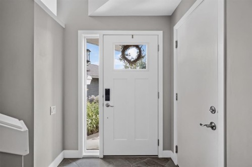 107 Edgevalley Close Nw, Calgary, AB - Indoor Photo Showing Other Room
