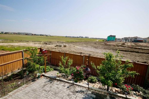 163 Cityside Park Ne, Calgary, AB - Outdoor