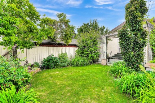 3722 Dover Ridge Drive Se, Calgary, AB - Outdoor