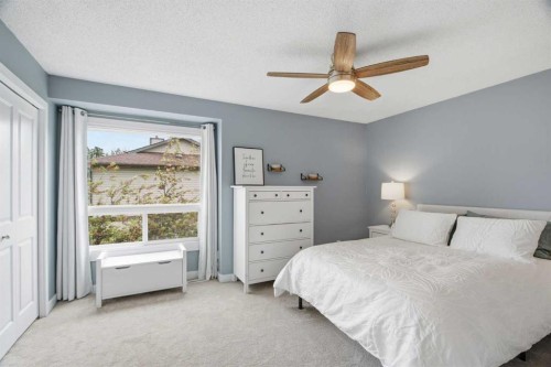 237 Deerpoint Lane Se, Calgary, AB 