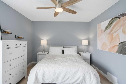 237 Deerpoint Lane Se, Calgary, AB 
