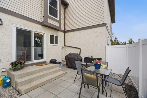 237 Deerpoint Lane Se, Calgary, AB 