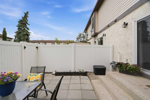 237 Deerpoint Lane Se, Calgary, AB 