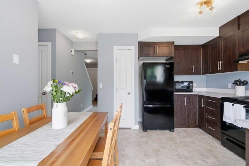 237 Deerpoint Lane Se, Calgary, AB 