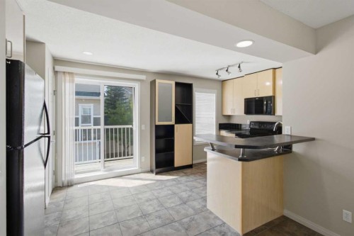 3032 New Brighton Gardens Se, Calgary, AB - Indoor