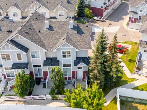 3032 New Brighton Gardens Se, Calgary, AB - Outdoor