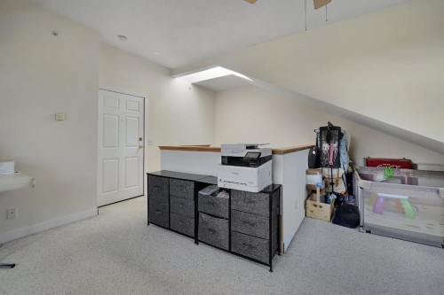 227-1920 14 Avenue Ne, Calgary, AB - Indoor