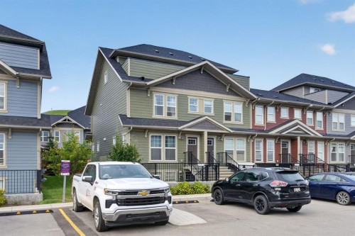 461 Cranbrook Square Se, Calgary, AB - Outdoor With Facade