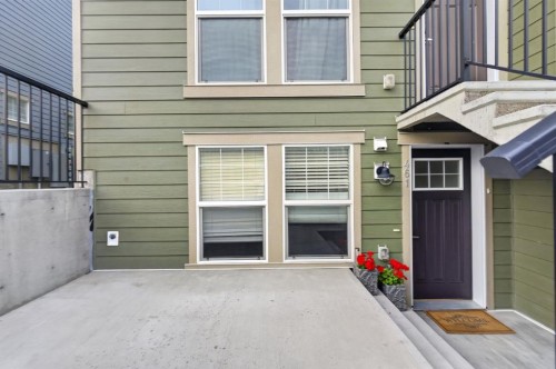 461 Cranbrook Square Se, Calgary, AB - Outdoor With Exterior