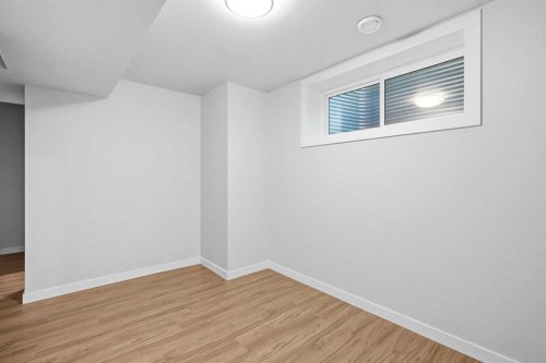 312 Wentworth Row Sw, Calgary, AB - Indoor Photo Showing Other Room