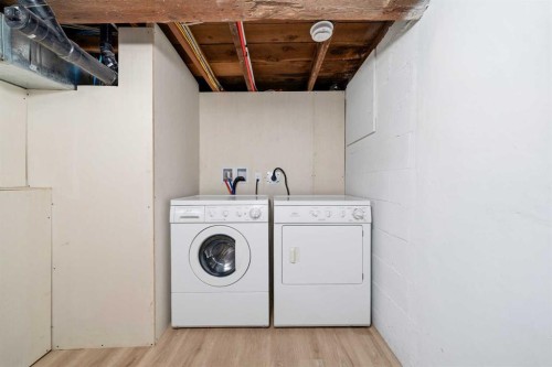 3222 1 Street Ne, Calgary, AB - Indoor Photo Showing Laundry Room