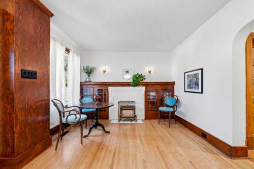 3222 1 Street Ne, Calgary, AB - Indoor With Fireplace