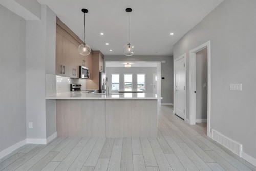 284 Huxbury View Ne, Calgary, AB - Indoor Photo Showing Kitchen