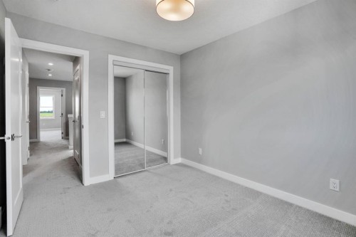 284 Huxbury View Ne, Calgary, AB - Indoor Photo Showing Other Room