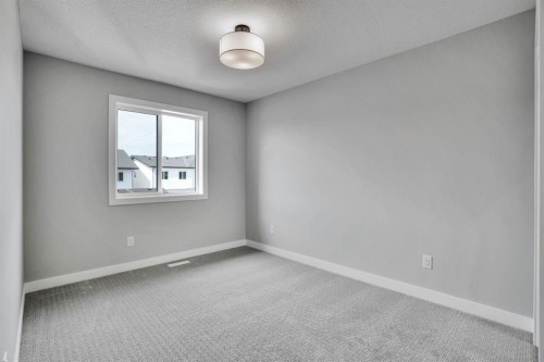 284 Huxbury View Ne, Calgary, AB - Indoor Photo Showing Other Room