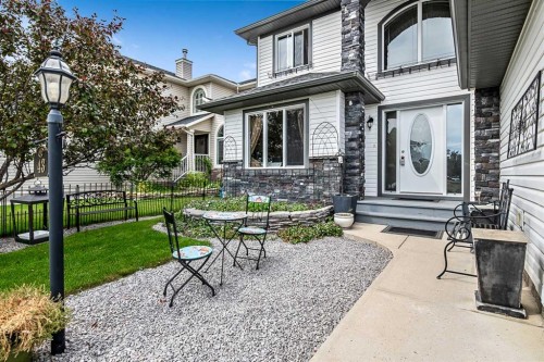 43 Sheep River Heights, Okotoks, AB - Outdoor