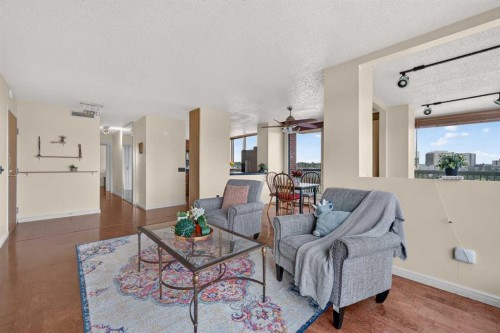 1607-145 Point Drive Nw, Calgary, AB - Indoor Photo Showing Other Room