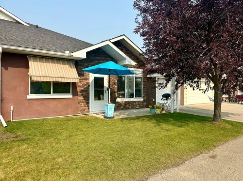 104 Sunvale Crescent NE High River, AB T1V 0E8