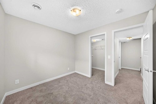 716-32 Red Embers Parade Ne, Calgary, AB - Indoor Photo Showing Other Room