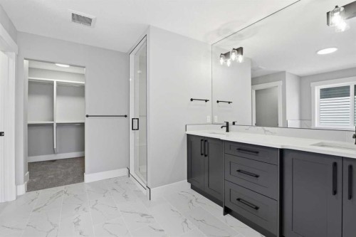 1209 Coopers Drive Sw, Airdrie, AB - Indoor Photo Showing Bathroom