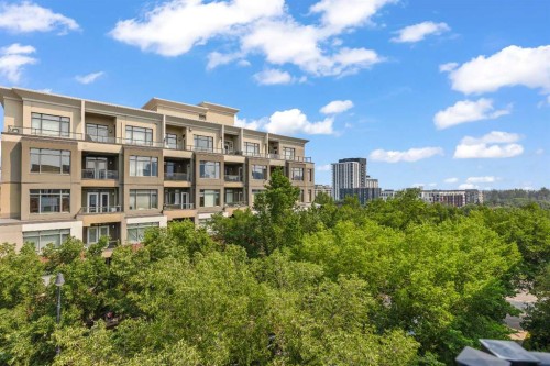 405-880 Centre Avenue Ne, Calgary, AB - Outdoor With Balcony
