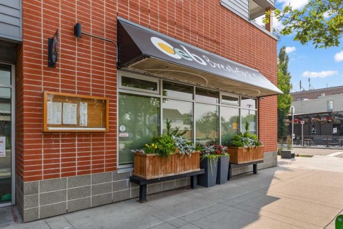 405-880 Centre Avenue Ne, Calgary, AB - Outdoor