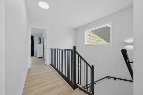 86 Marquis Common Se, Calgary, AB - Indoor Photo Showing Other Room
