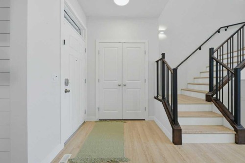 86 Marquis Common Se, Calgary, AB - Indoor Photo Showing Other Room