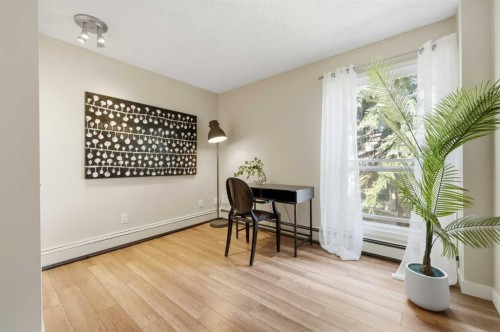 122-860 Midridge Drive Se, Calgary, AB - Indoor Photo Showing Other Room