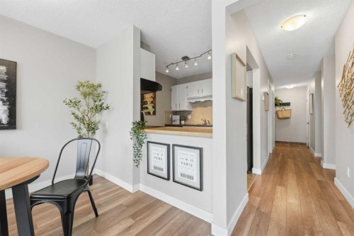 122-860 Midridge Drive Se, Calgary, AB - Indoor Photo Showing Other Room