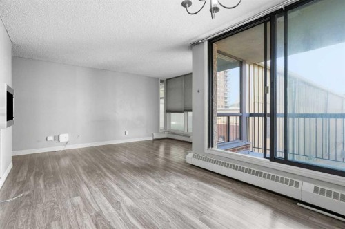 406-145 Point Drive Nw, Calgary, AB - Indoor Photo Showing Other Room